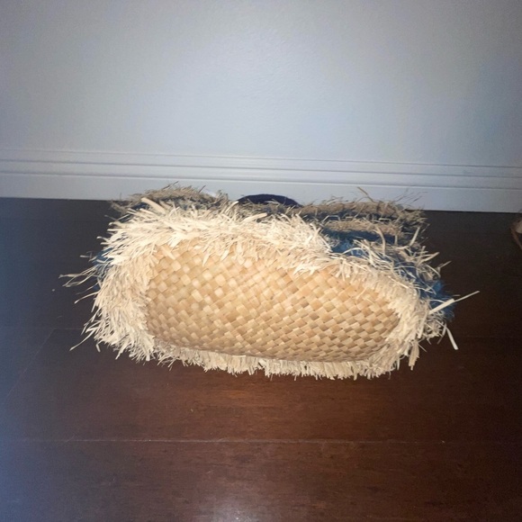 nwt kayu Tan and navy blue stripe Straw Tote Bag - Picture 6 of 8